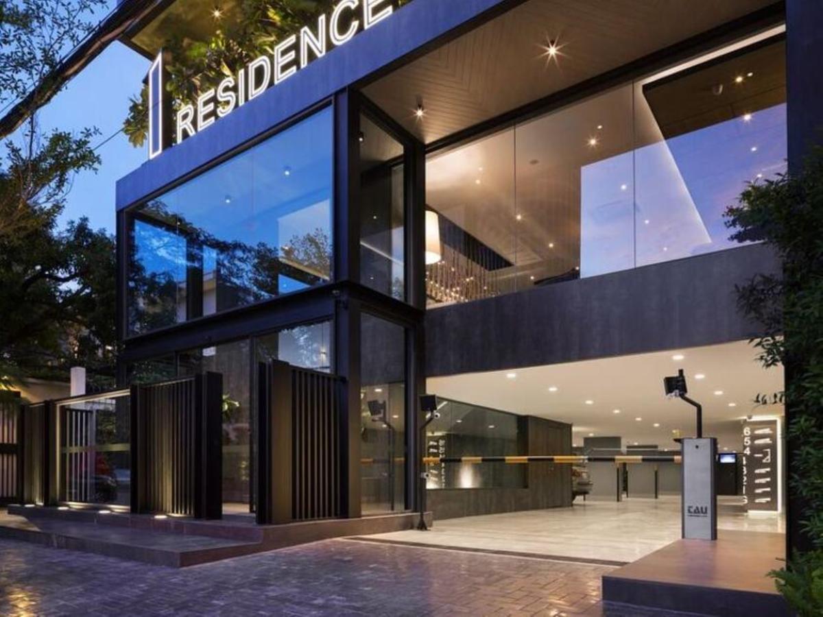 One Residence Hotel & Apartment Phnom Penh Exterior photo